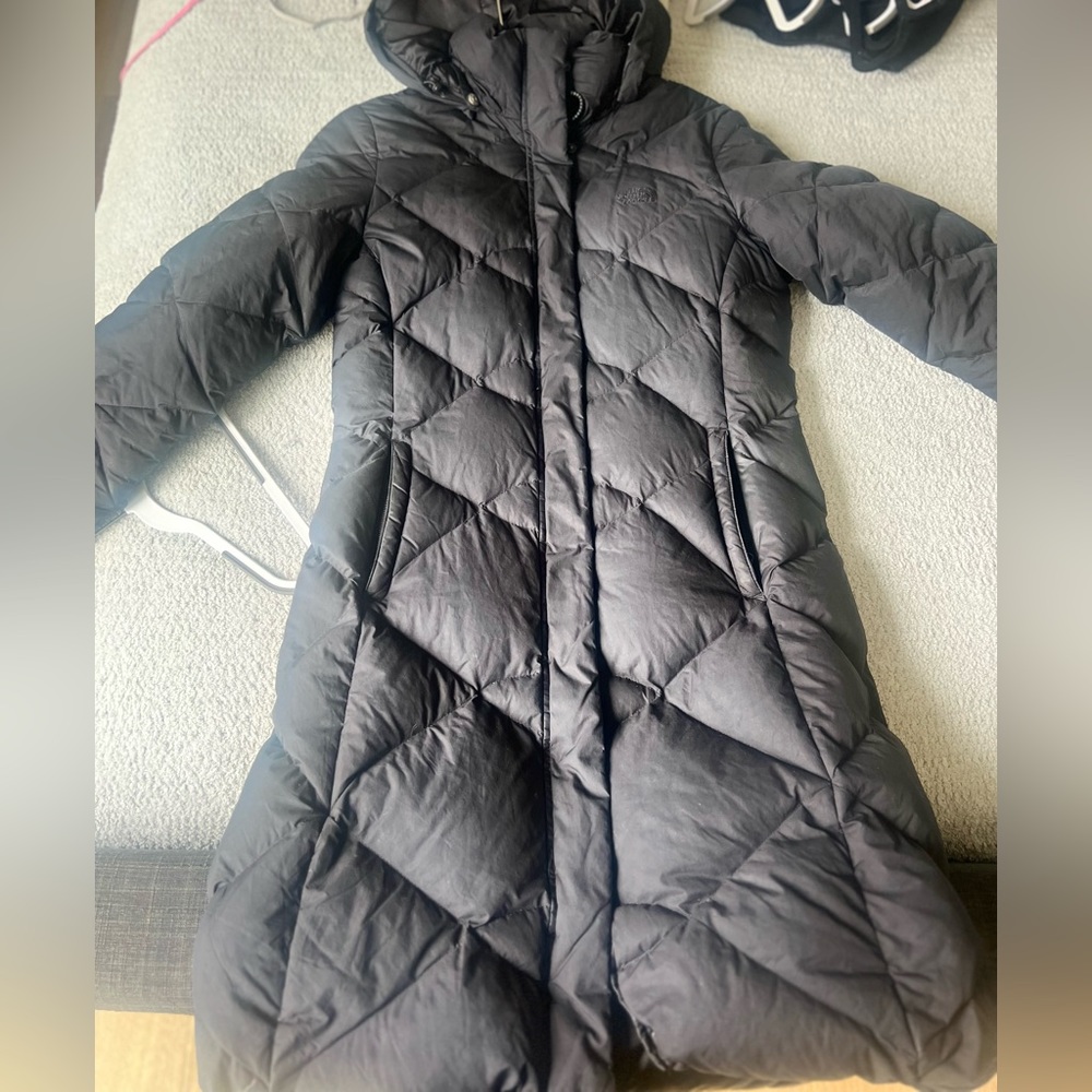 Classic The NorthFace long black puffer winter coat